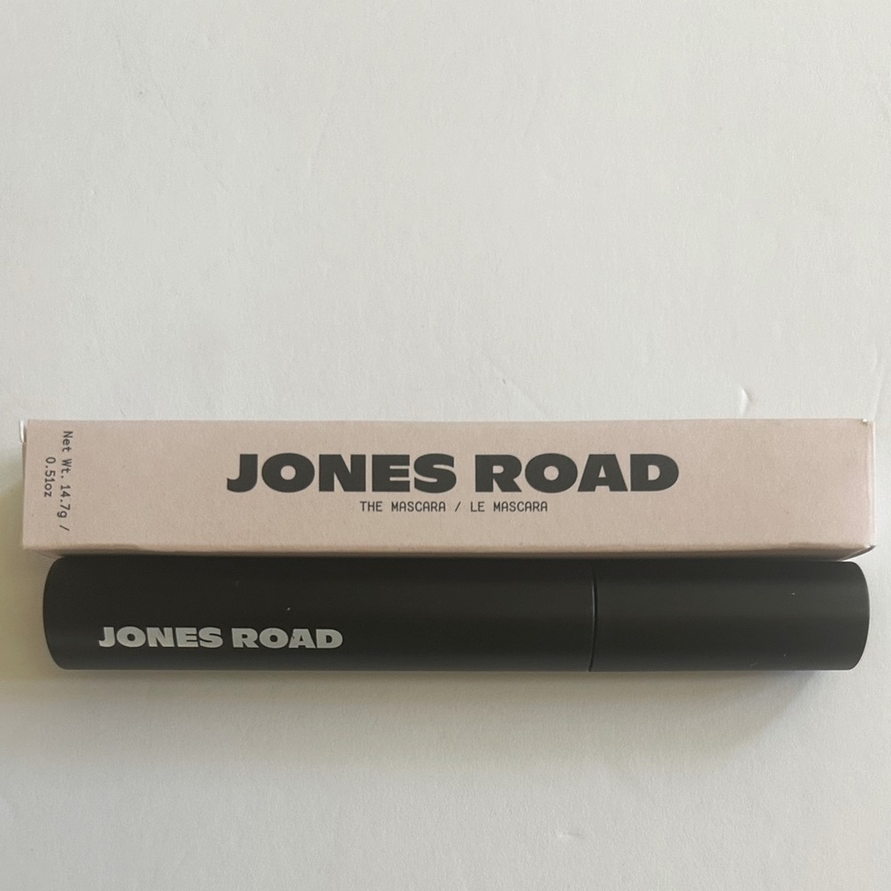 Jones Road by Bobbi Brown Mascara.